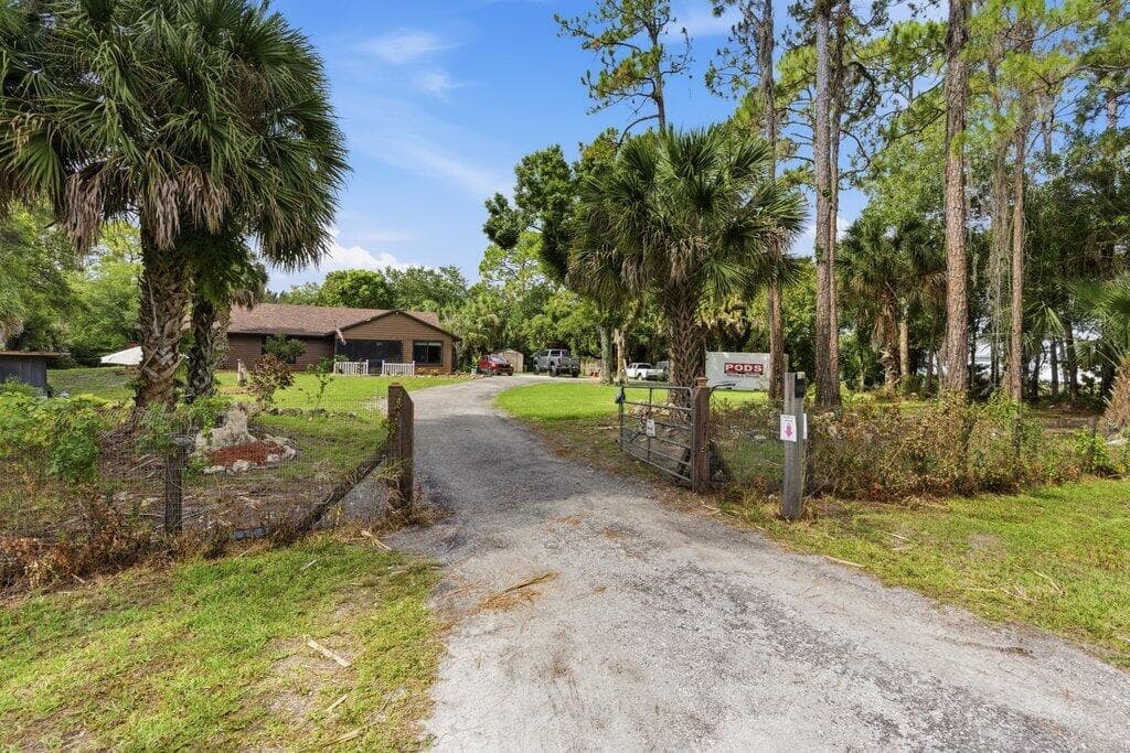16888 Hialeah Drive W, The Acreage, FL 33470 — photo 4 of 56