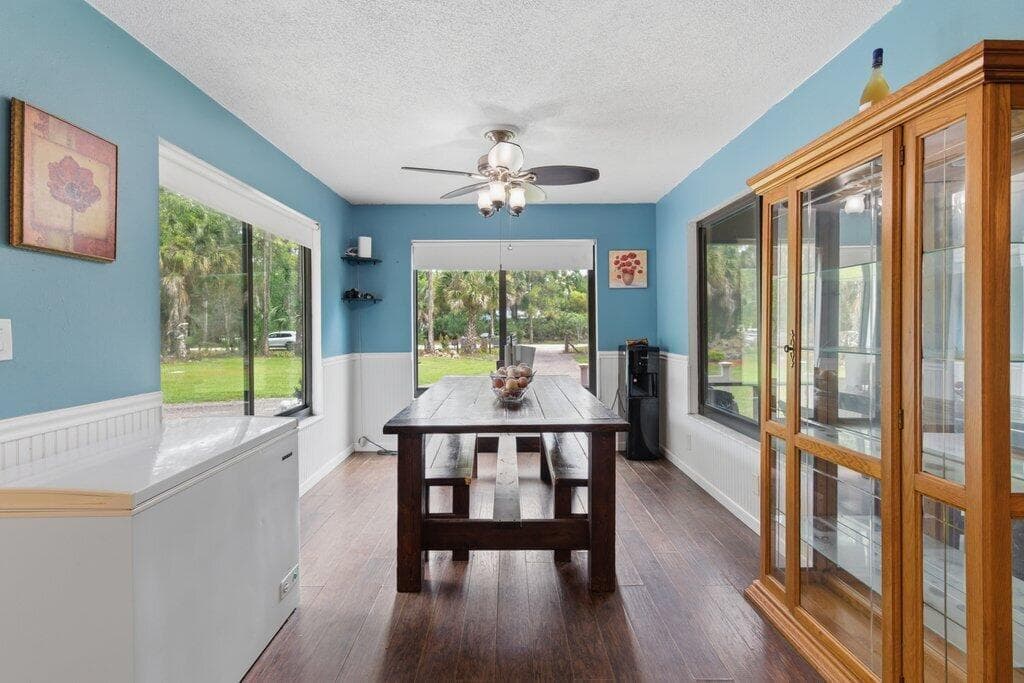 16888 Hialeah Drive W, The Acreage, FL 33470 — photo 11 of 56