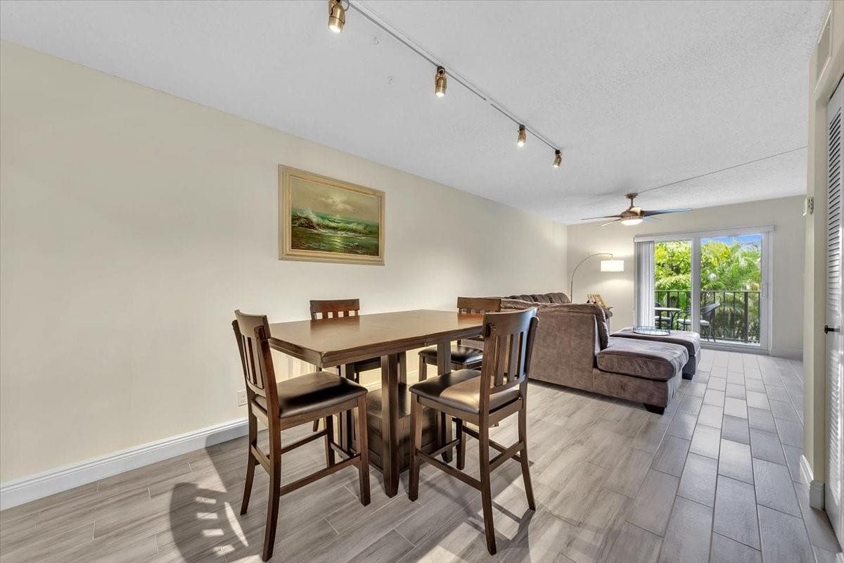 3909 N Ocean Boulevard 210, Fort Lauderdale, FL 33308 — photo 10 of 37