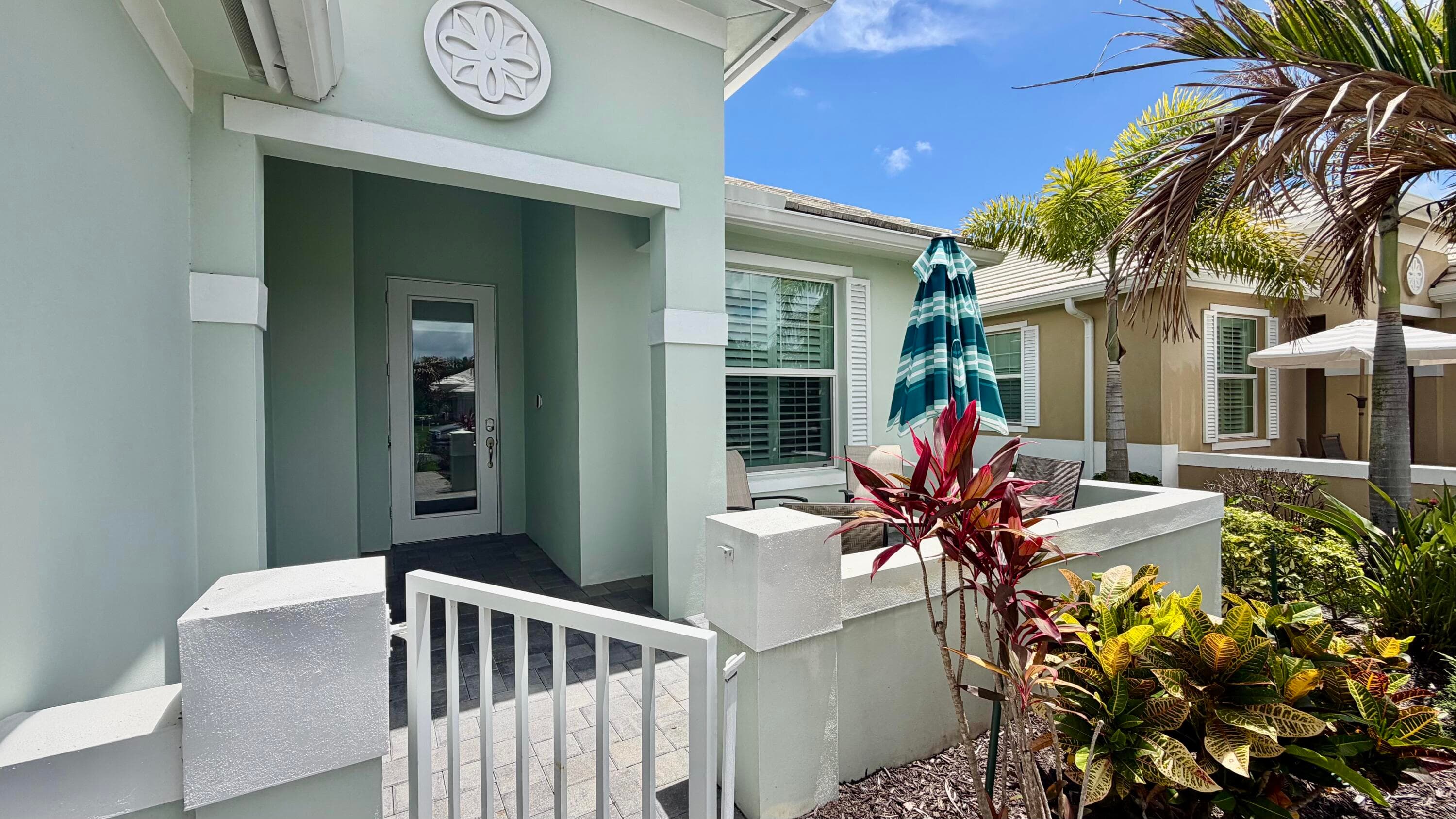 1330 St Catherine's Circle, Vero Beach, FL 32967 — photo 2 of 40