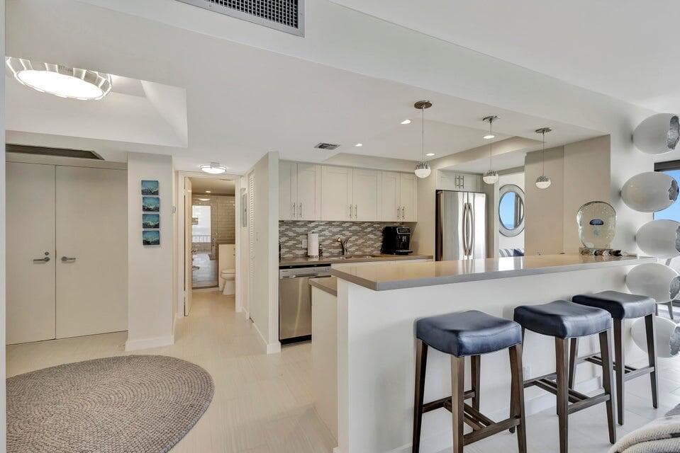 5550 N Ocean Drive 8a, Singer Island, FL 33404 — photo 22 of 71
