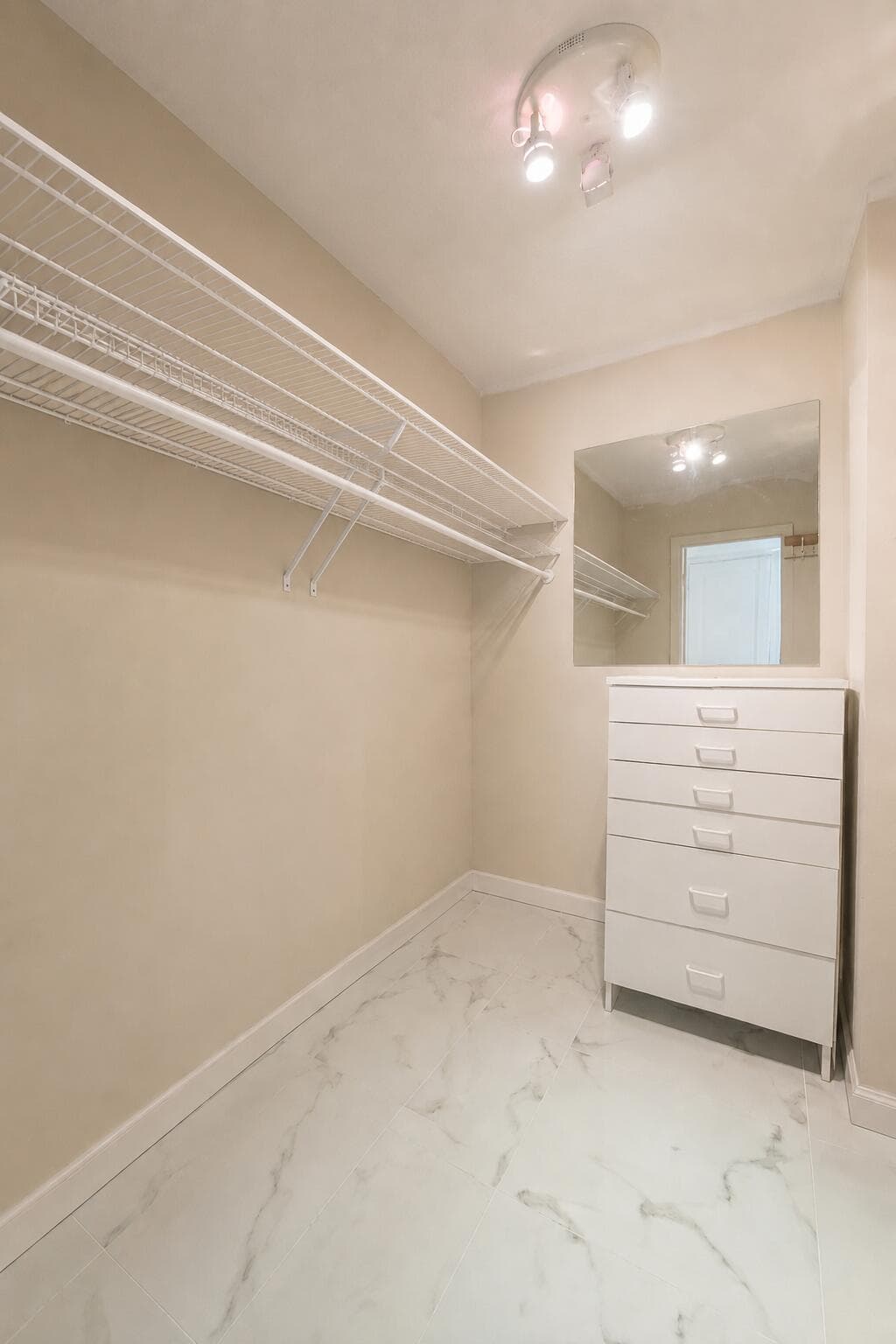1160 N Federal Highway 215, Fort Lauderdale, FL 33304 — photo 13 of 59