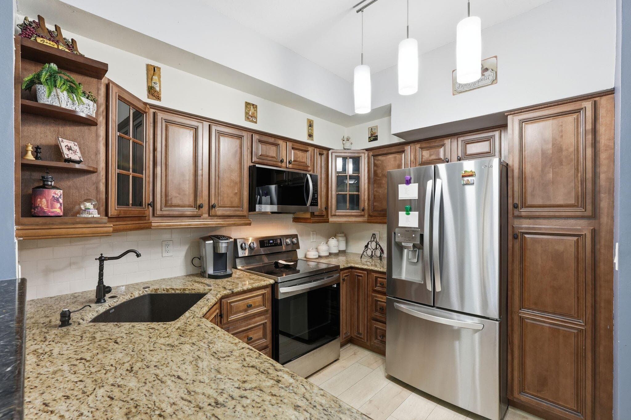 802 W Windward Way 304, Lantana, FL 33462 — photo 11 of 45