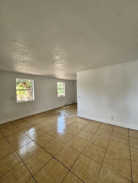554 W 1st Street, Riviera Beach, FL 33404 — photo 3 of 11