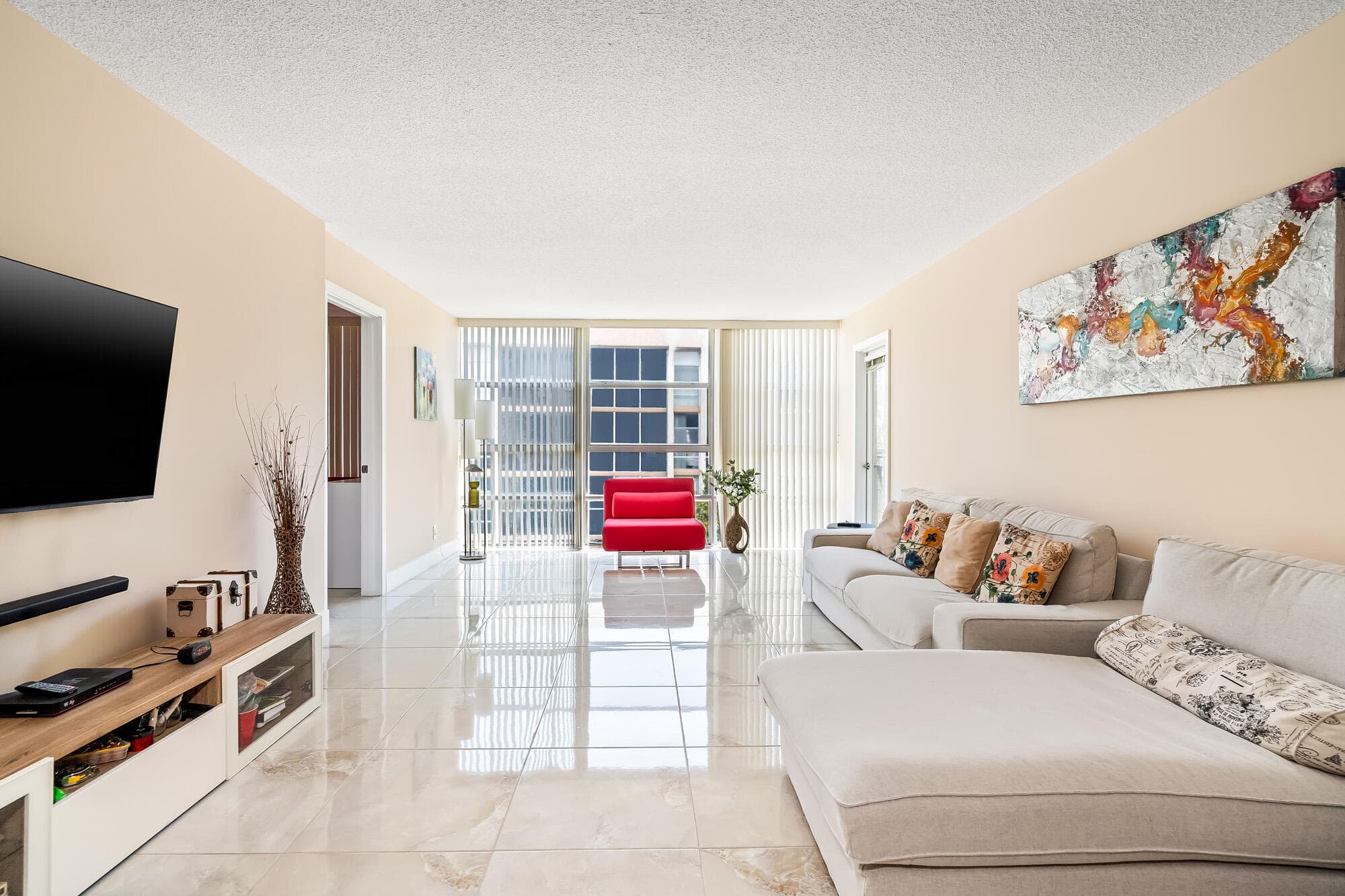 2000 Atlantic Shores Boulevard 410, Hallandale Beach, FL 33009 — photo 11 of 53