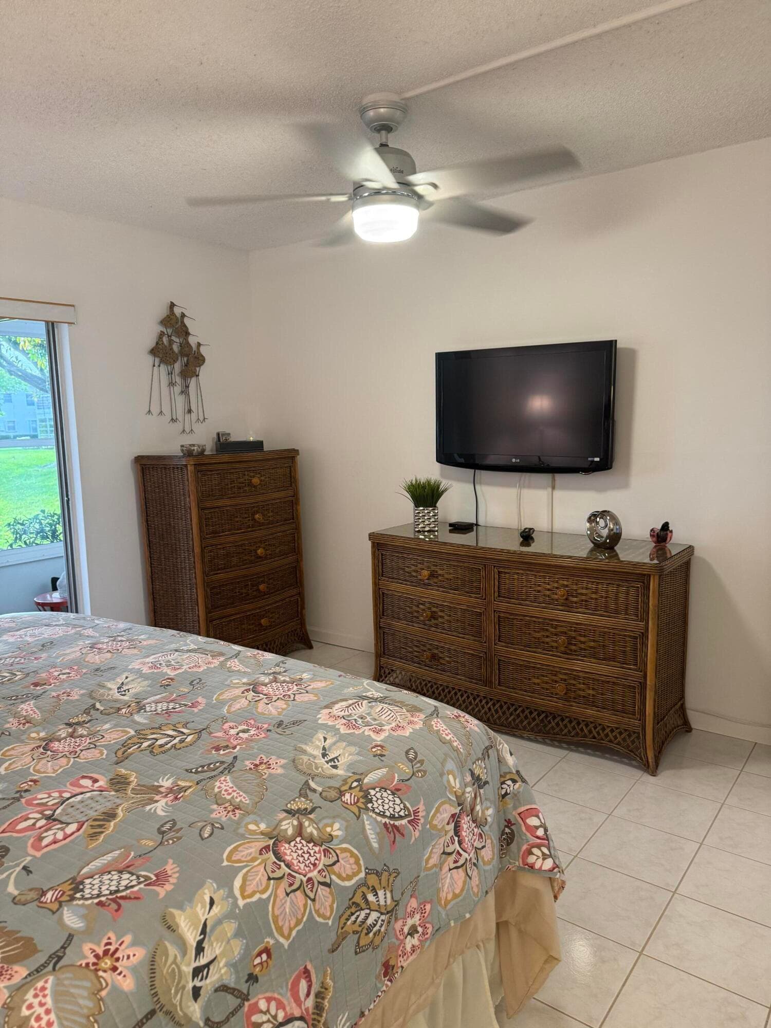 146 Somerset H 146, West Palm Beach, FL 33417 — photo 11 of 46