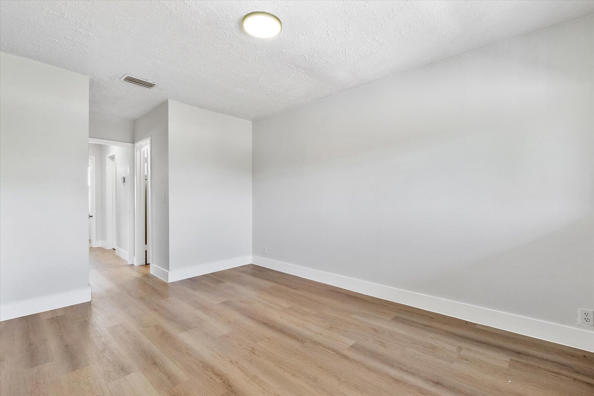 720 NE 7th Street 9, Hallandale Beach, FL 33009 — photo 23 of 32