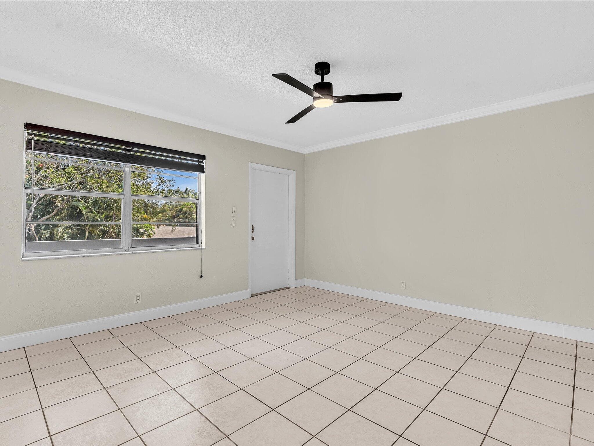 3421 NE 15th Avenue 8, Oakland Park, FL 33334 — photo 45 of 57