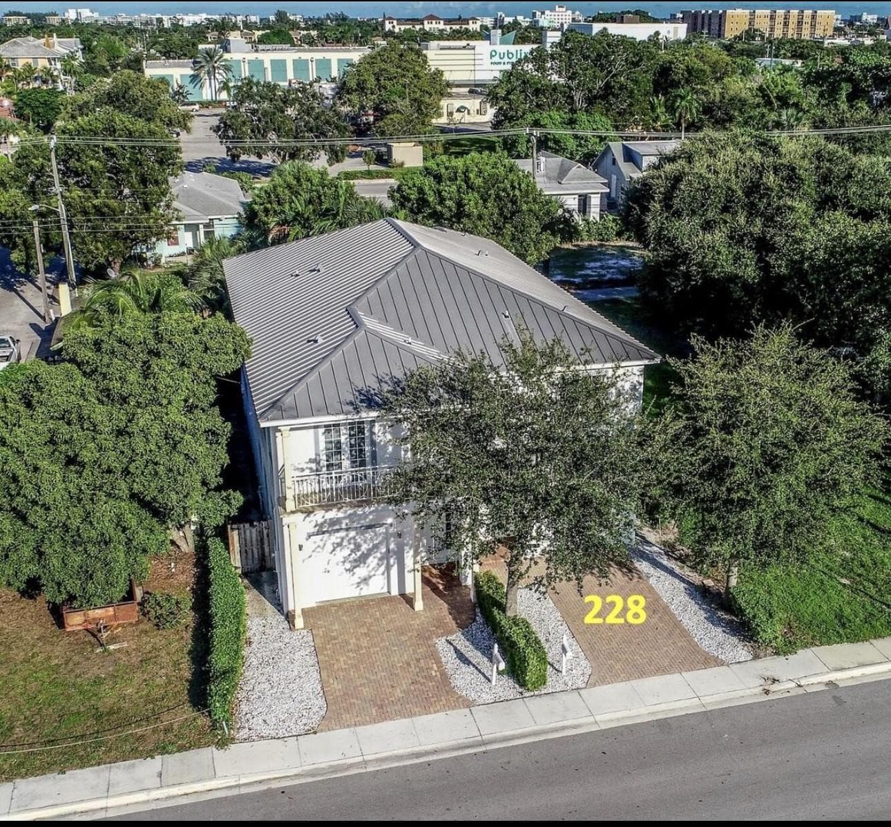 230 N G Street, Lake Worth Beach, FL 33460 — photo 1 of 20