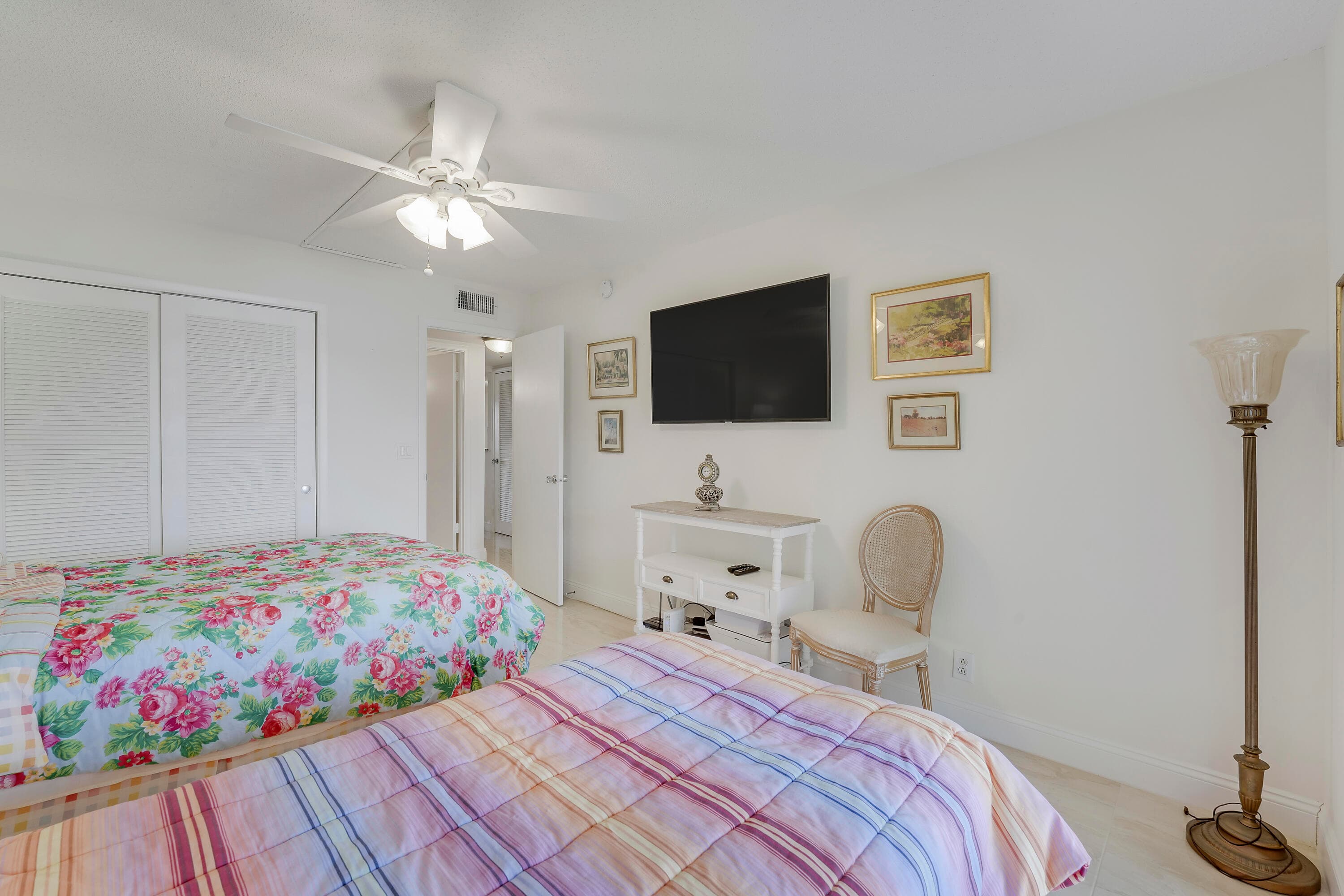 210 Wellington E, West Palm Beach, FL 33417 — photo 17 of 22