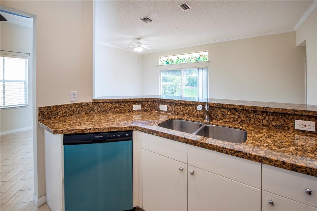 4015 Palm Place, Weston, FL 33331 — photo 5 of 25