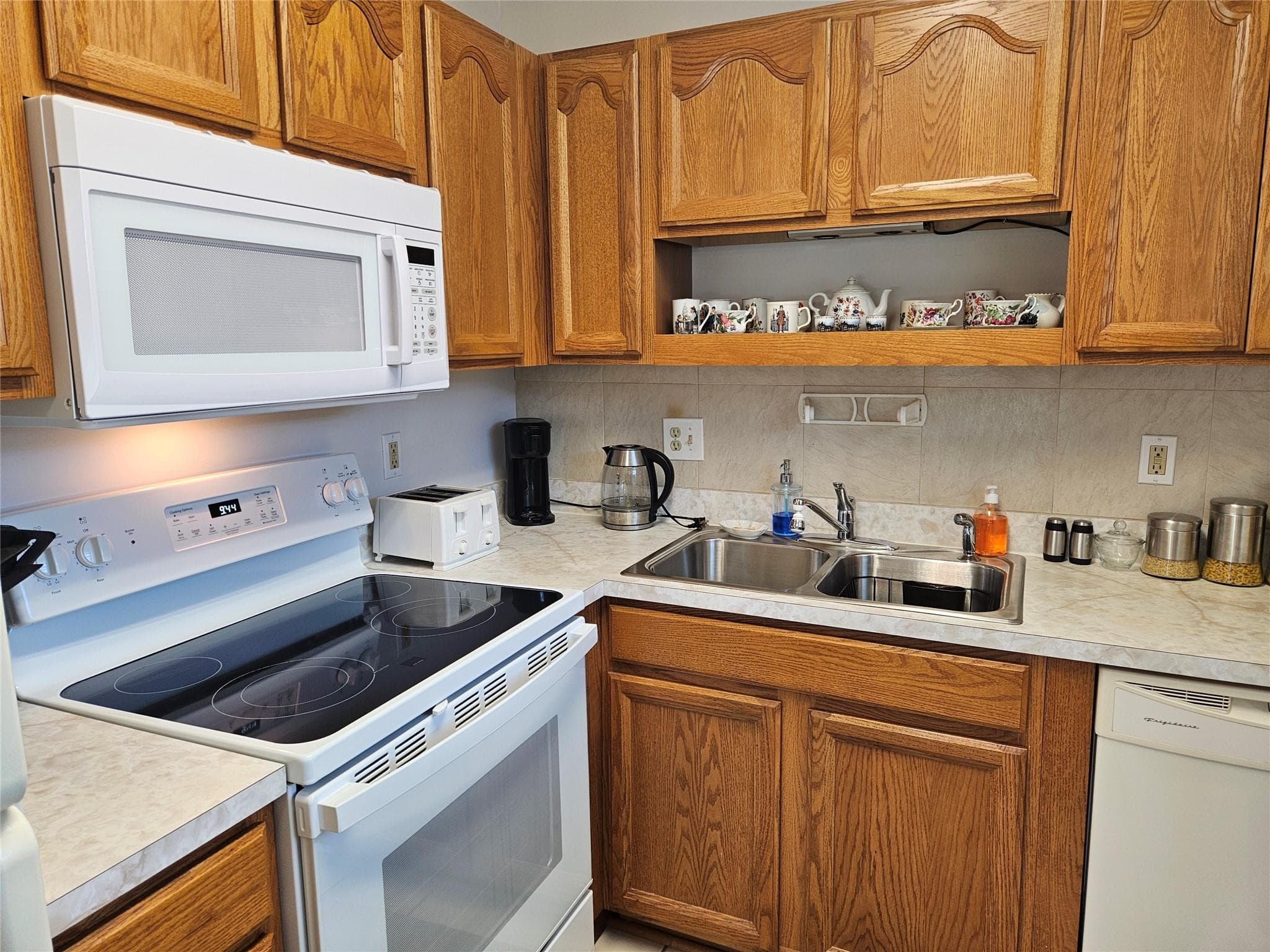 44 Woodland Drive 205, Vero Beach, FL 32962 — photo 10 of 34