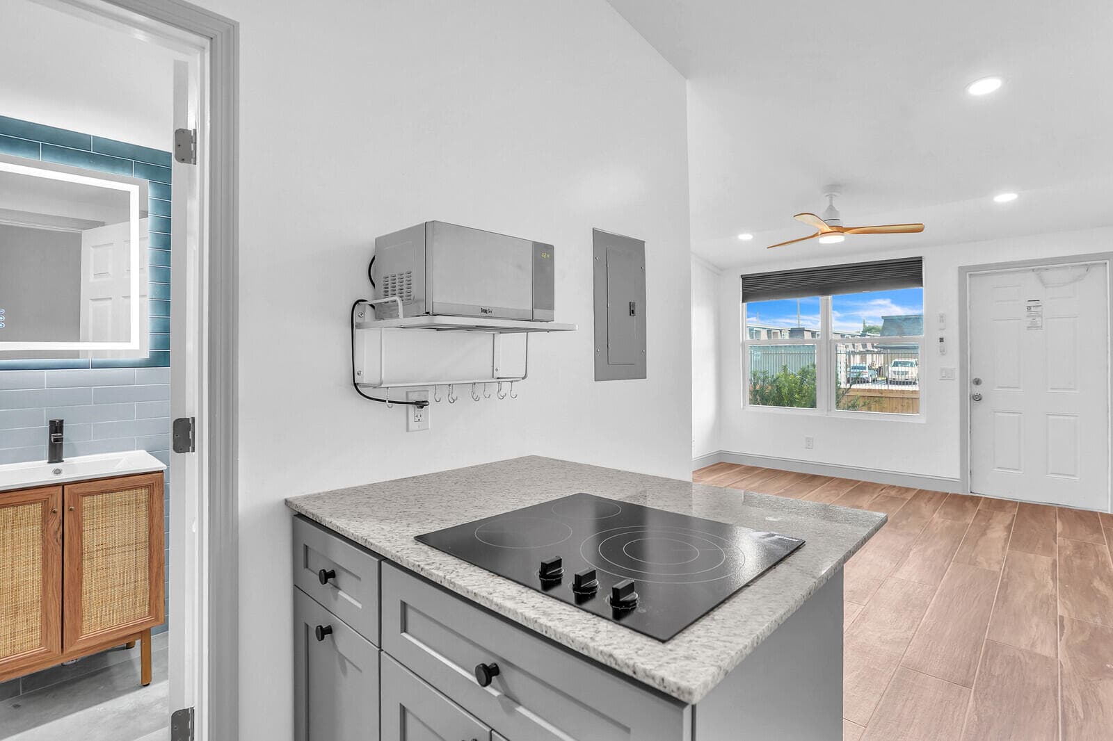 4011 36th Court 2i, West Palm Beach, FL 33407 — photo 13 of 19