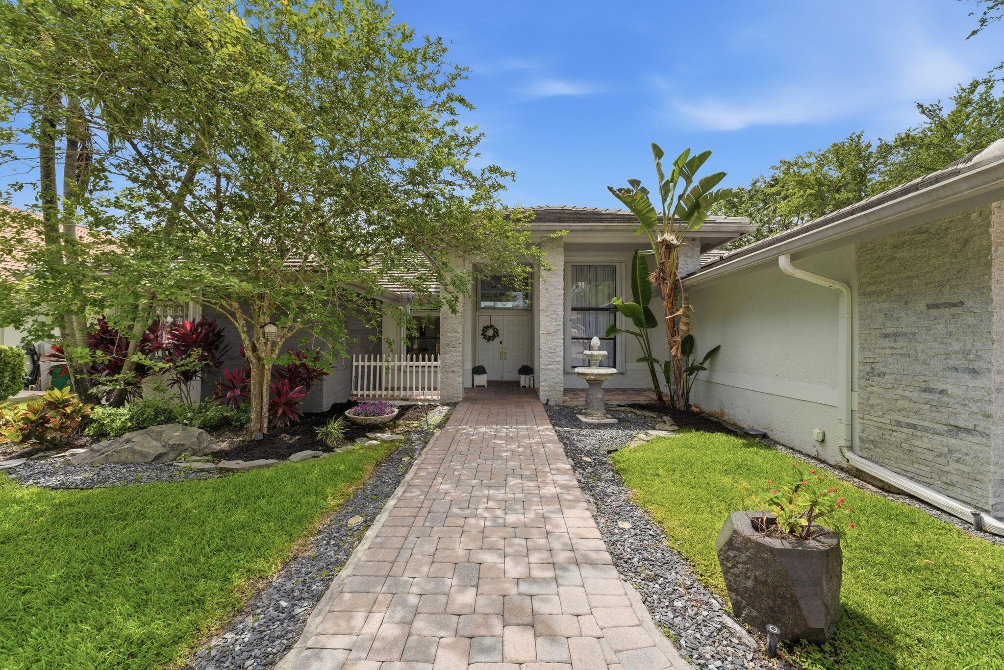 4911 NW 96th Drive, Coral Springs, FL 33076 — photo 4 of 39