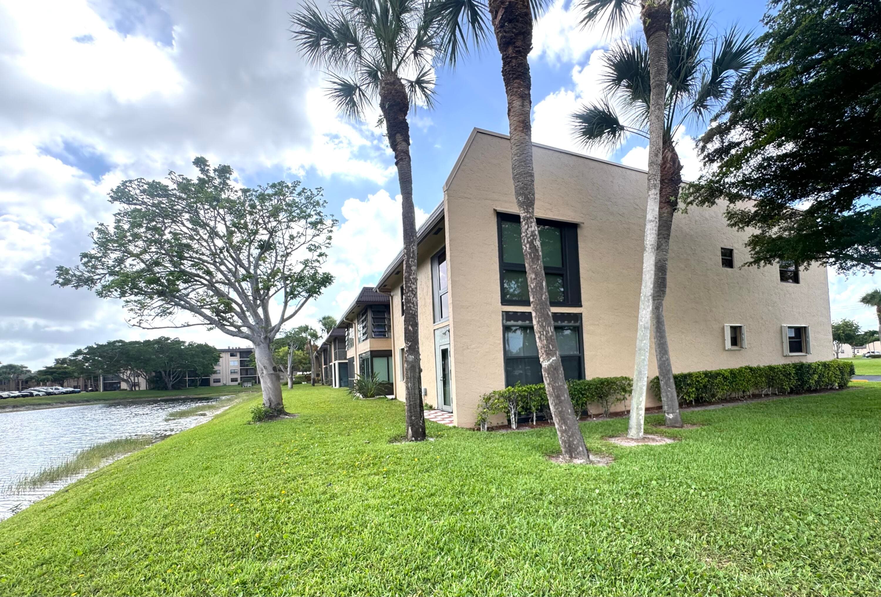 130 Lake Nancy Drive 101, West Palm Beach, FL 33411 — photo 30 of 45