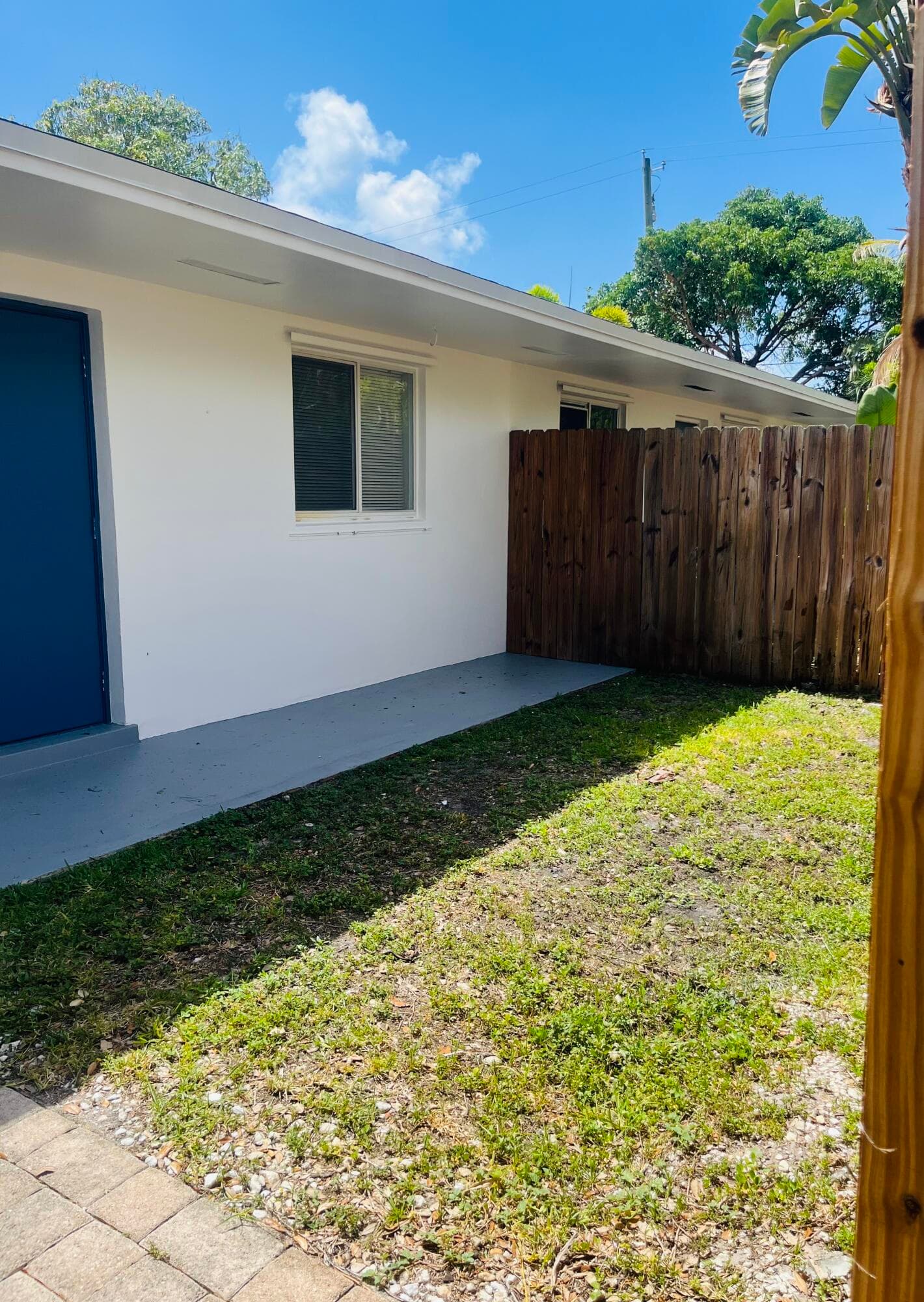590 NW 40th Court, Oakland Park, FL 33309 — photo 4 of 14