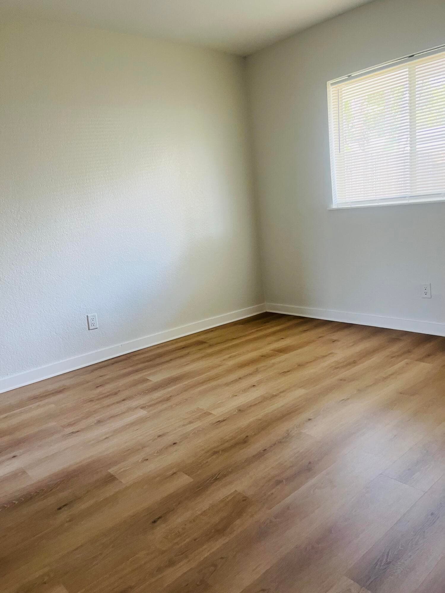 590 NW 40th Court, Oakland Park, FL 33309 — photo 10 of 14