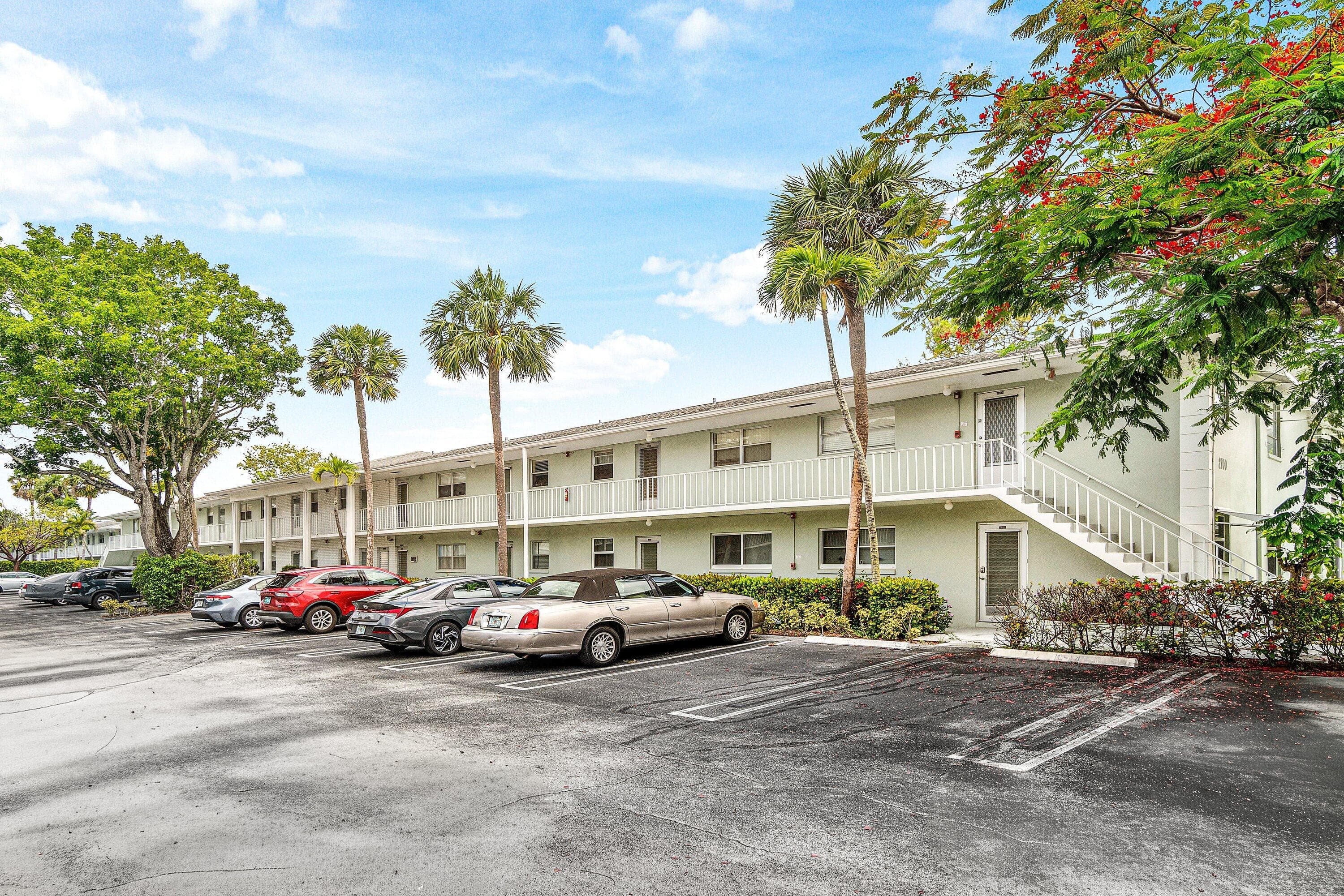 2700 SW 22nd Avenue 1409, Delray Beach, FL 33445 — photo 1 of 32