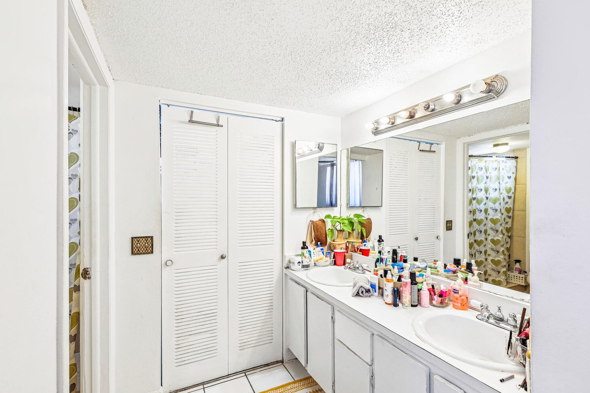 6941 Carlyle Avenue 2e, Miami Beach, FL 33141 — photo 6 of 25