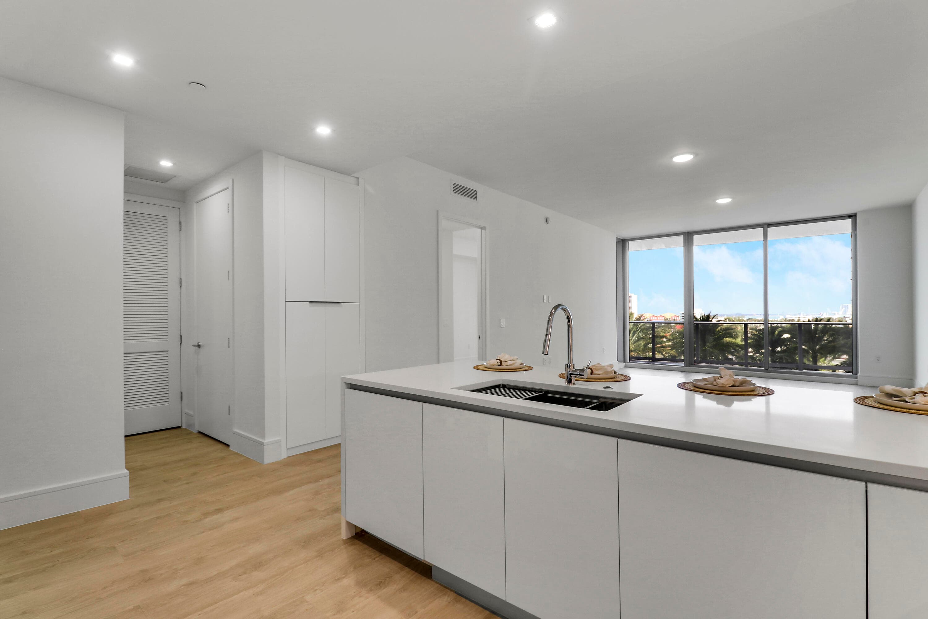 220 Lake Shore Drive 815, Lake Park, FL 33403 — photo
