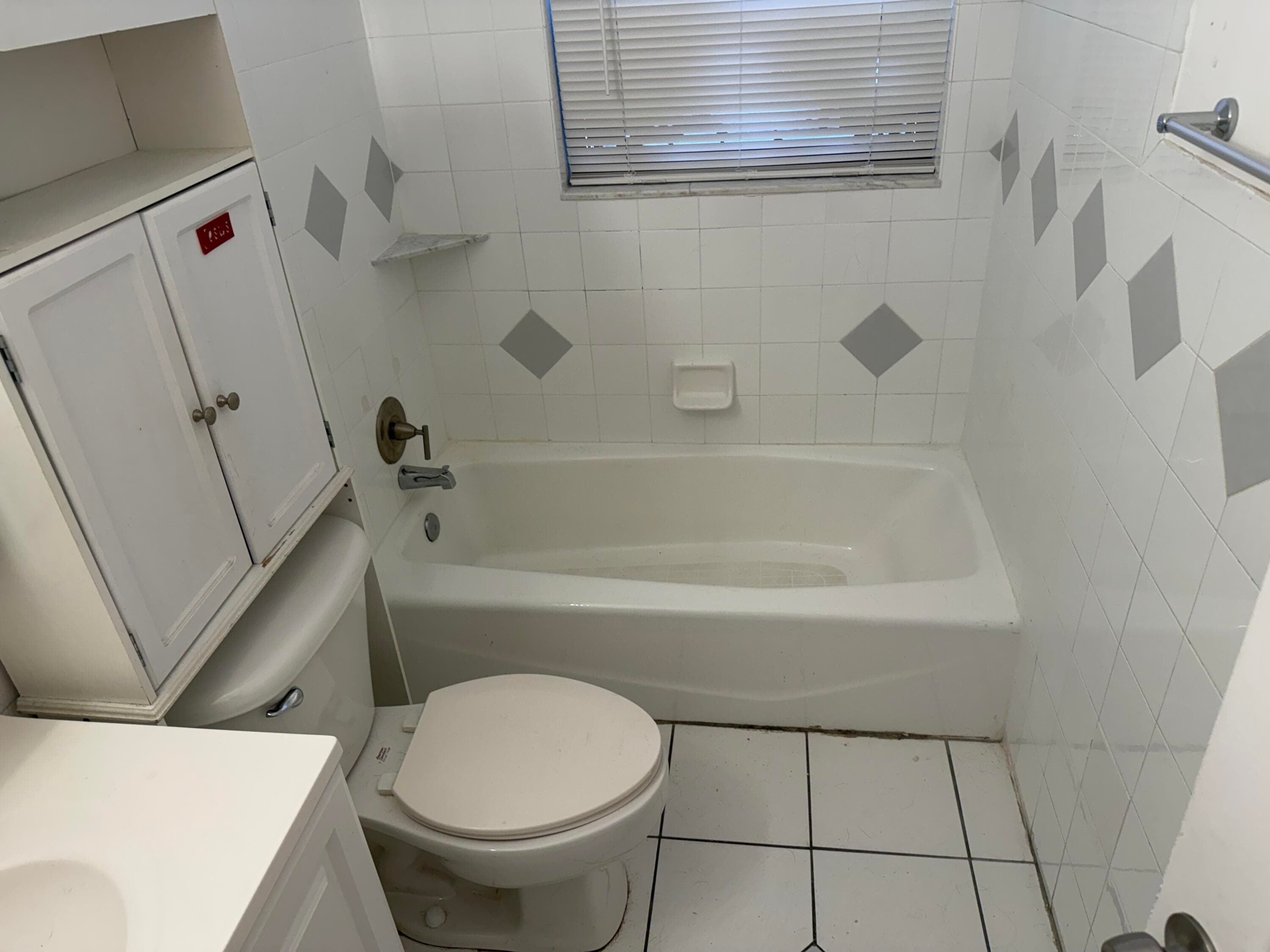 115 Maple Avenue, Fort Pierce, FL 34982 — photo 7 of 9