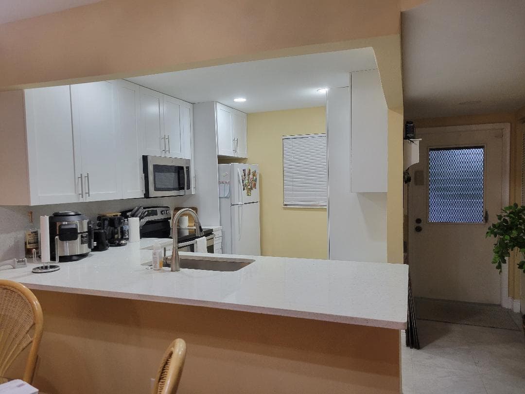2828 Casita Way 1020, Delray Beach, FL 33445 — photo 1 of 14