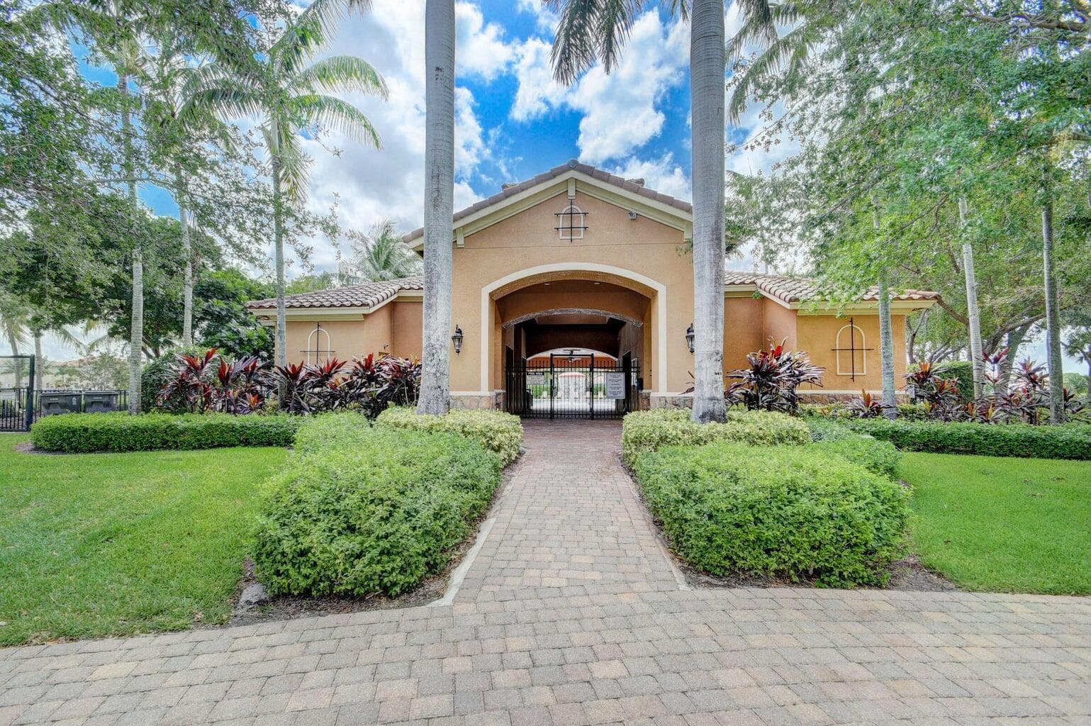 458 Cresta Circle, West Palm Beach, FL 33413 — photo 49 of 54