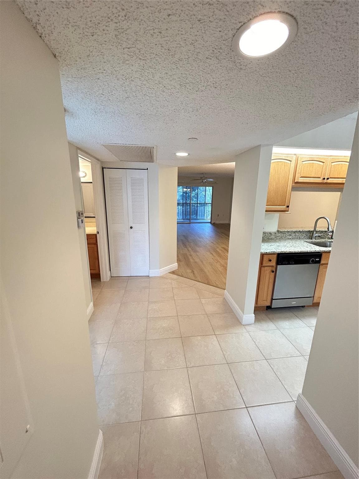 900 SW 142nd Avenue 202l, Pembroke Pines, FL 33027 — photo 5 of 51