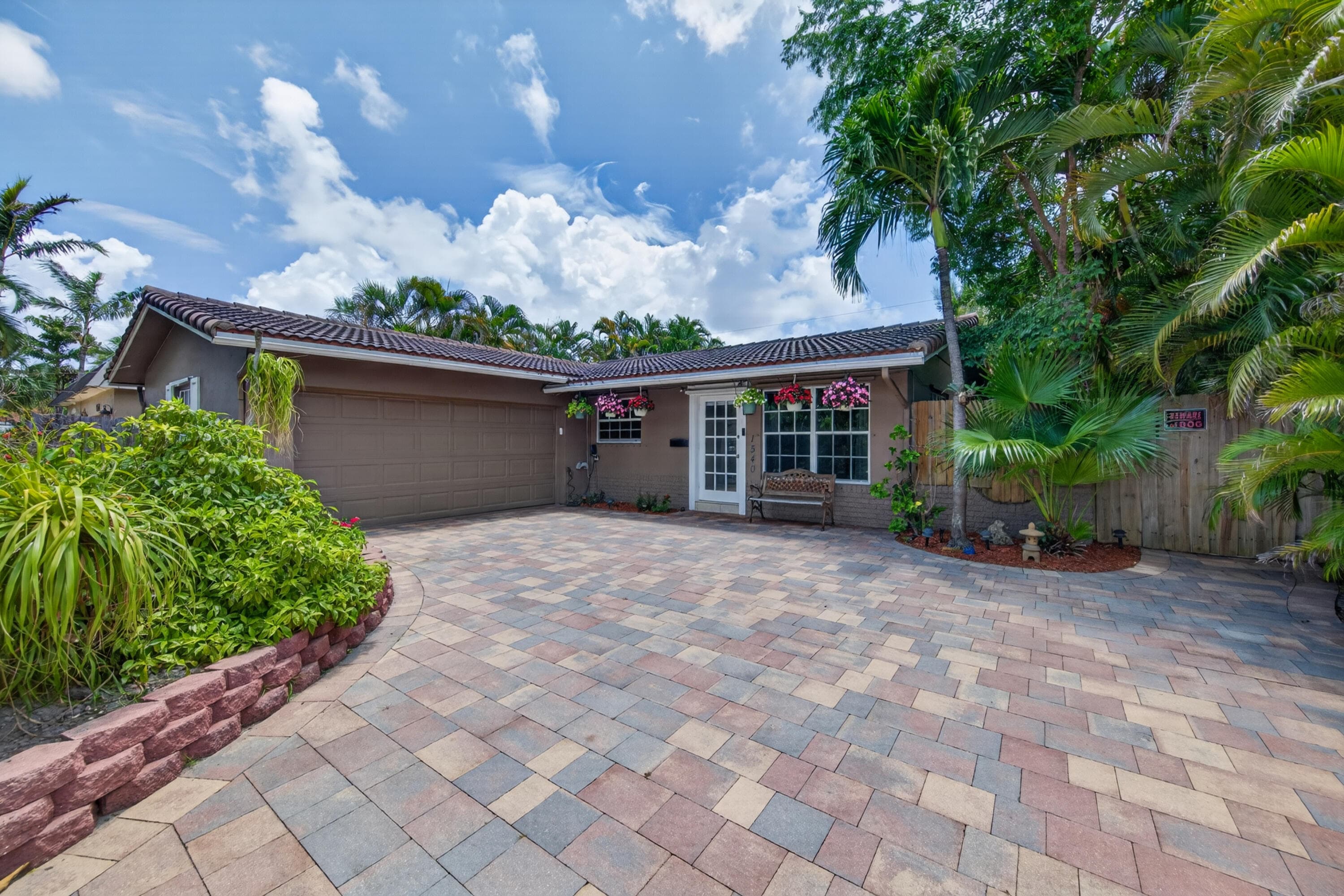 1540 NE 40th Street, Oakland Park, FL 33334 — photo 1 of 48