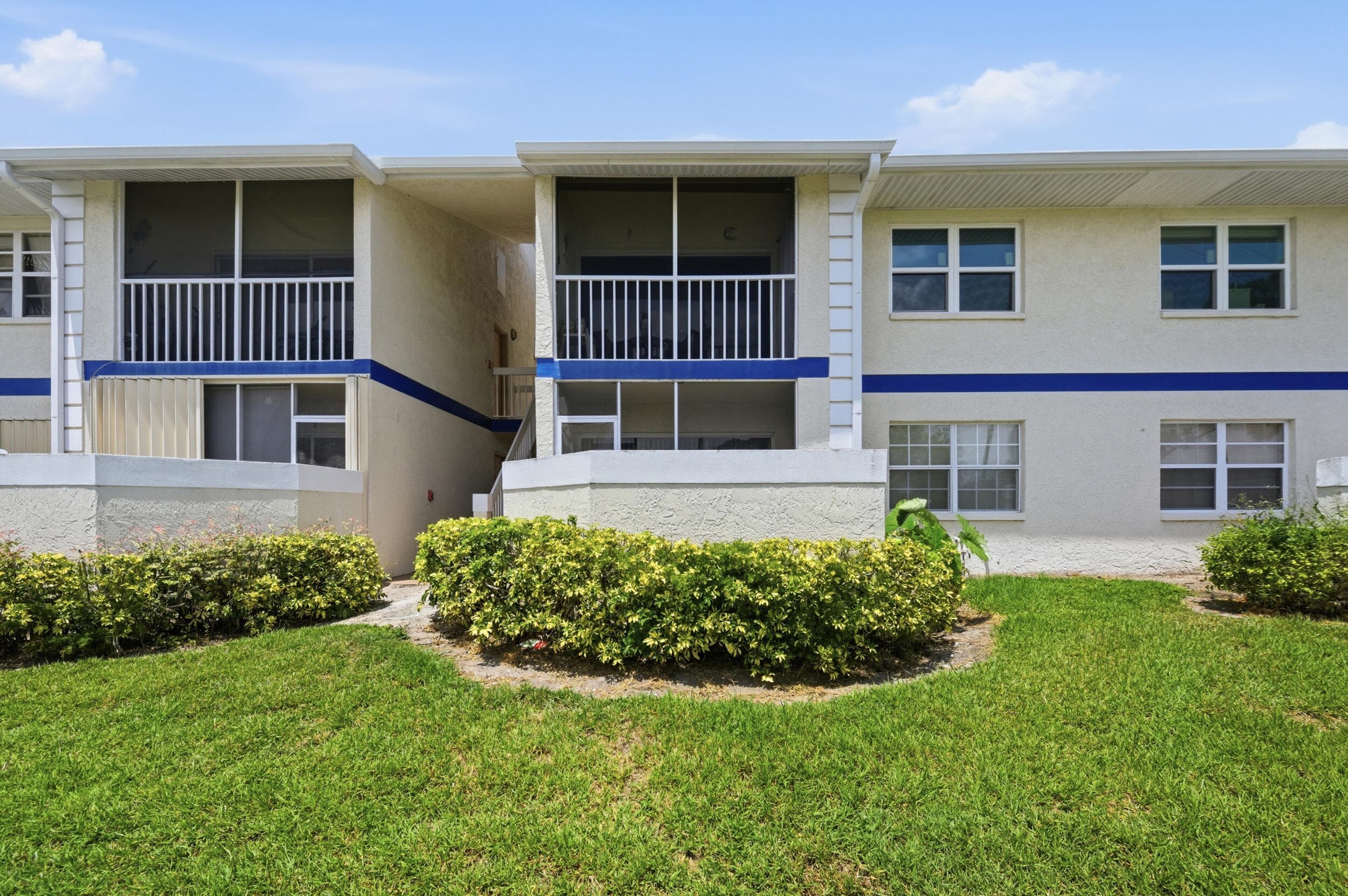 1530 SE Royal Green Circle 204, Port St. Lucie, FL 34952 — photo 2 of 36