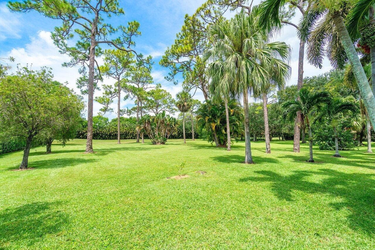 9405 Dundee Drive, Lake Worth, FL 33467 — photo 8 of 41