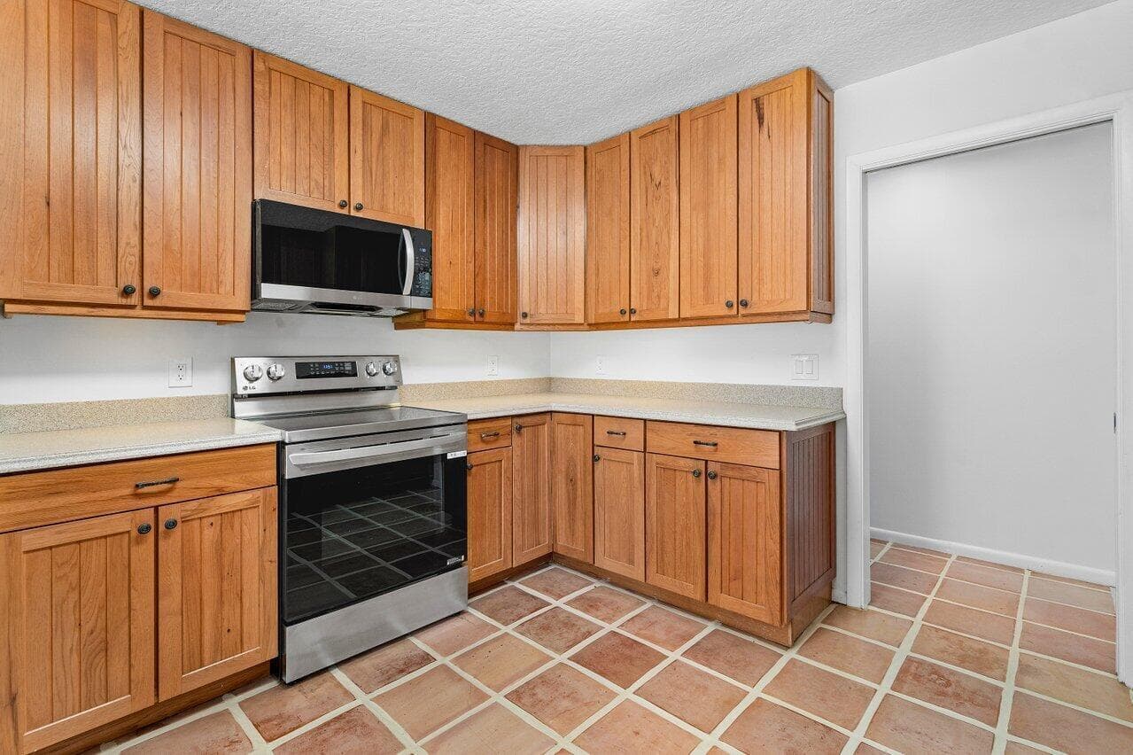 9405 Dundee Drive, Lake Worth, FL 33467 — photo 16 of 41