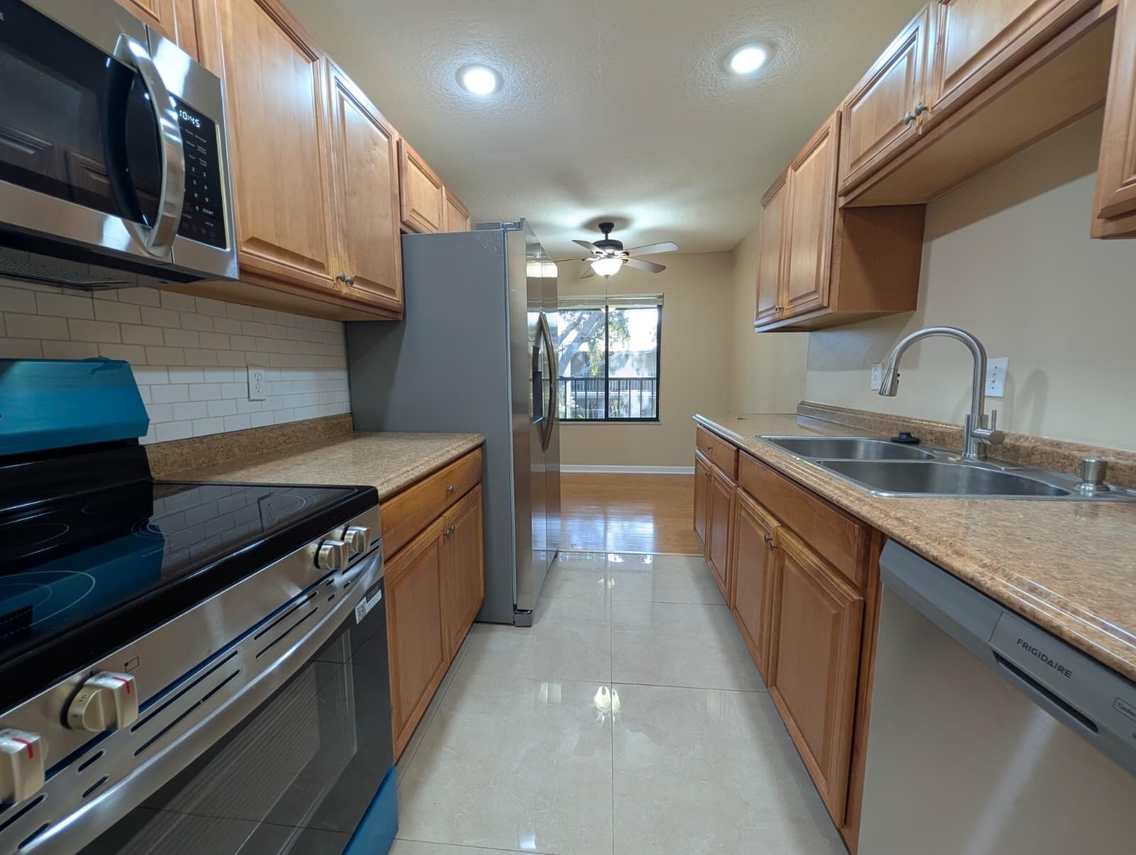 150 Pineview Road Apt E6, Jupiter, FL 33469 — photo 16 of 23
