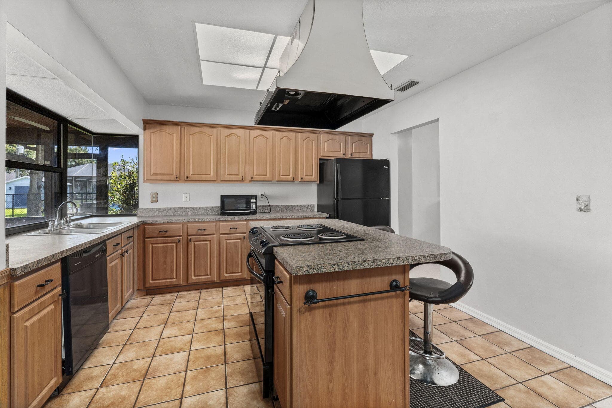 2549 SE Alfonso Avenue, Port St. Lucie, FL 34952 — photo 5 of 22