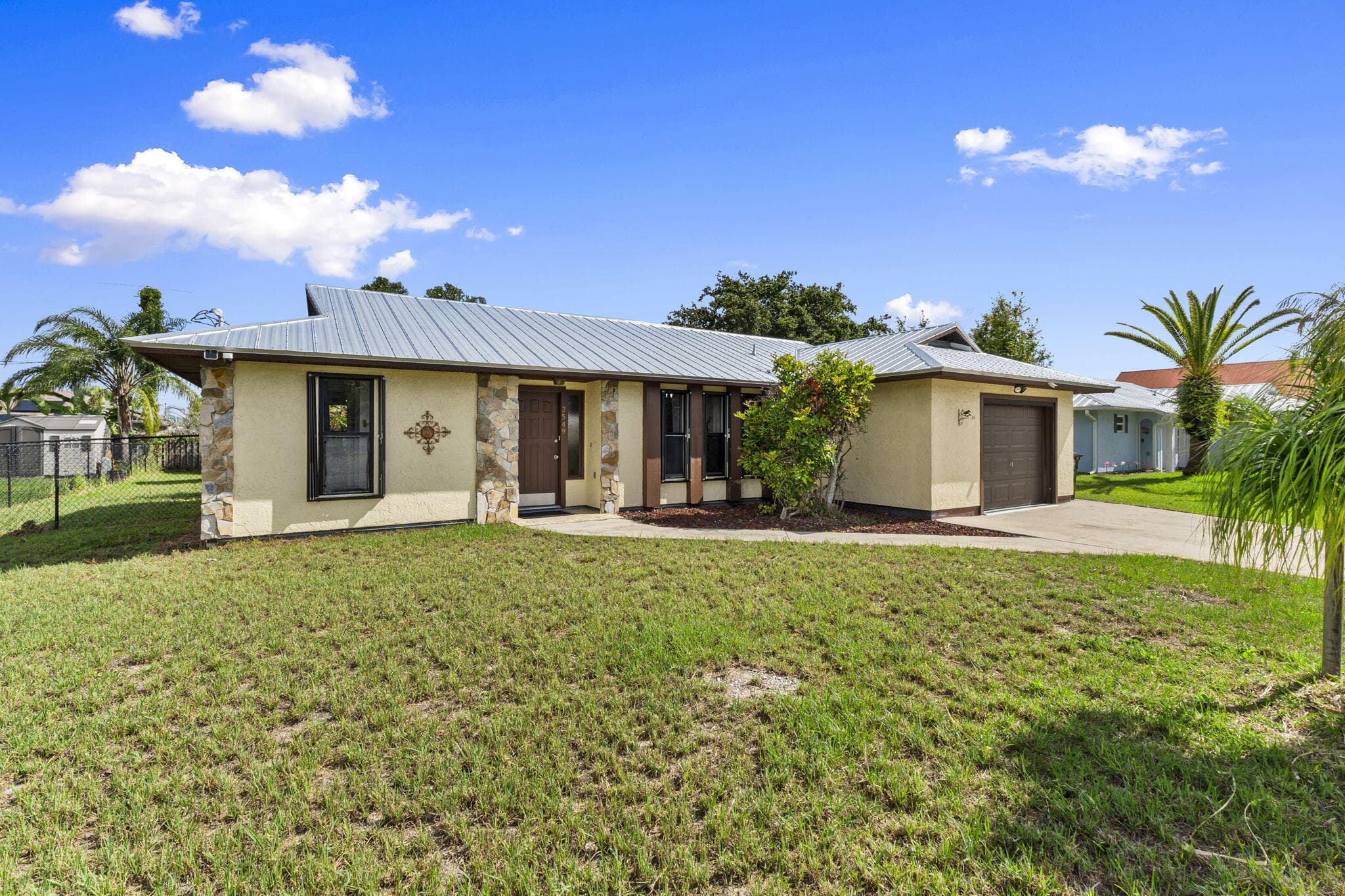 2549 SE Alfonso Avenue, Port St. Lucie, FL 34952 — photo 11 of 22
