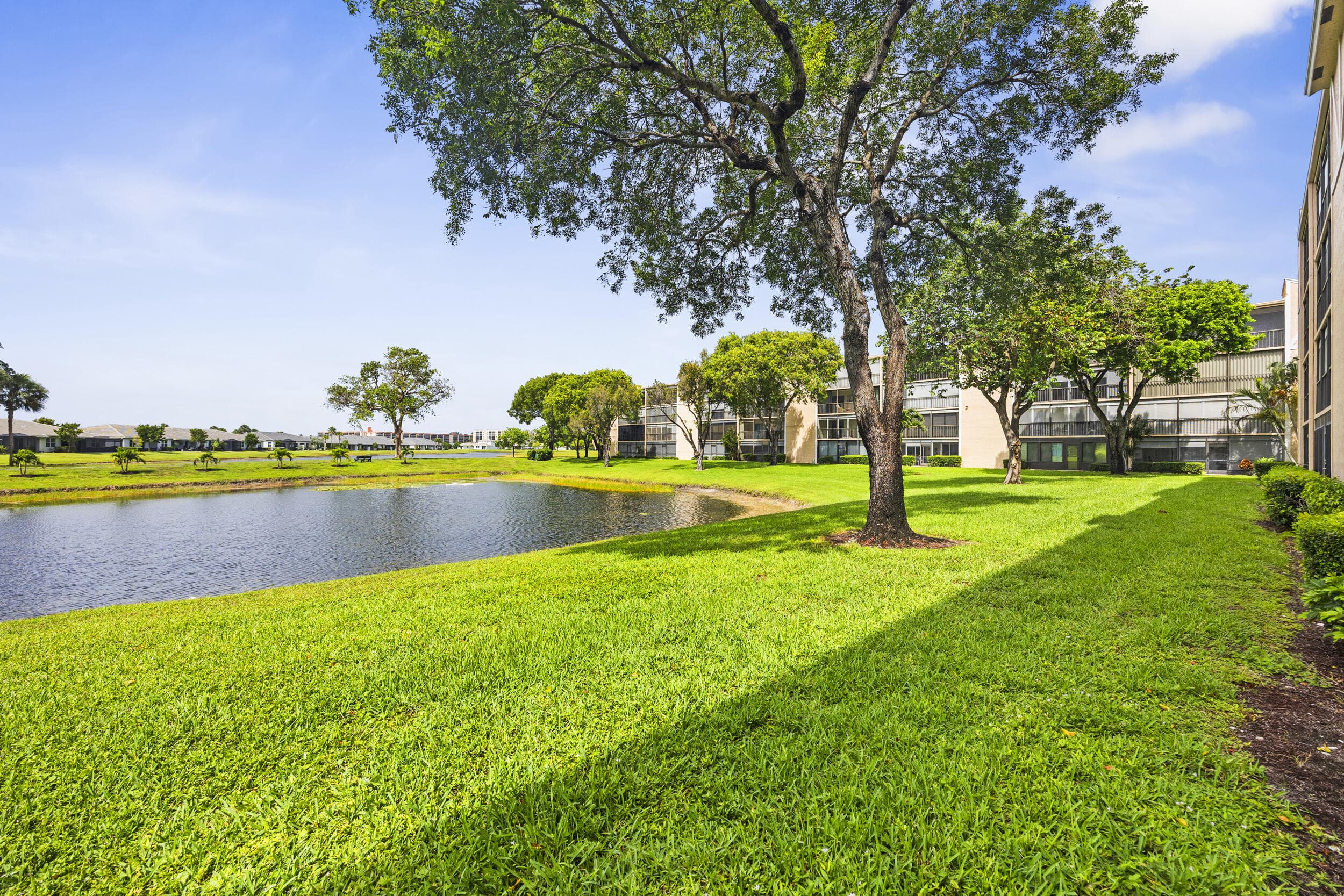 7146 Huntington Lane 105, Delray Beach, FL 33446 — photo 32 of 43