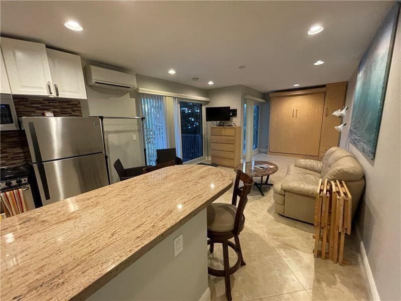 4564 El Mar Drive 6, Lauderdale-By-The-Sea, FL 33308 — photo 17 of 21