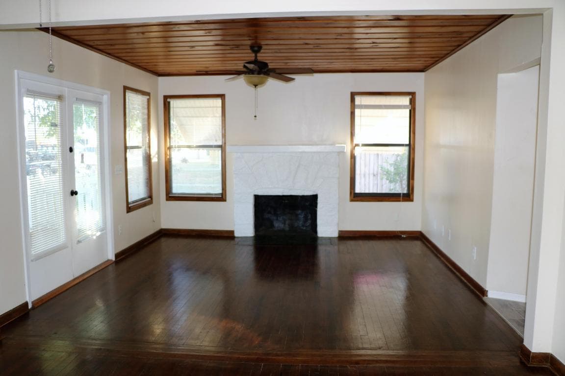 1021 S N Street, Lake Worth Beach, FL 33460 — photo 5 of 29