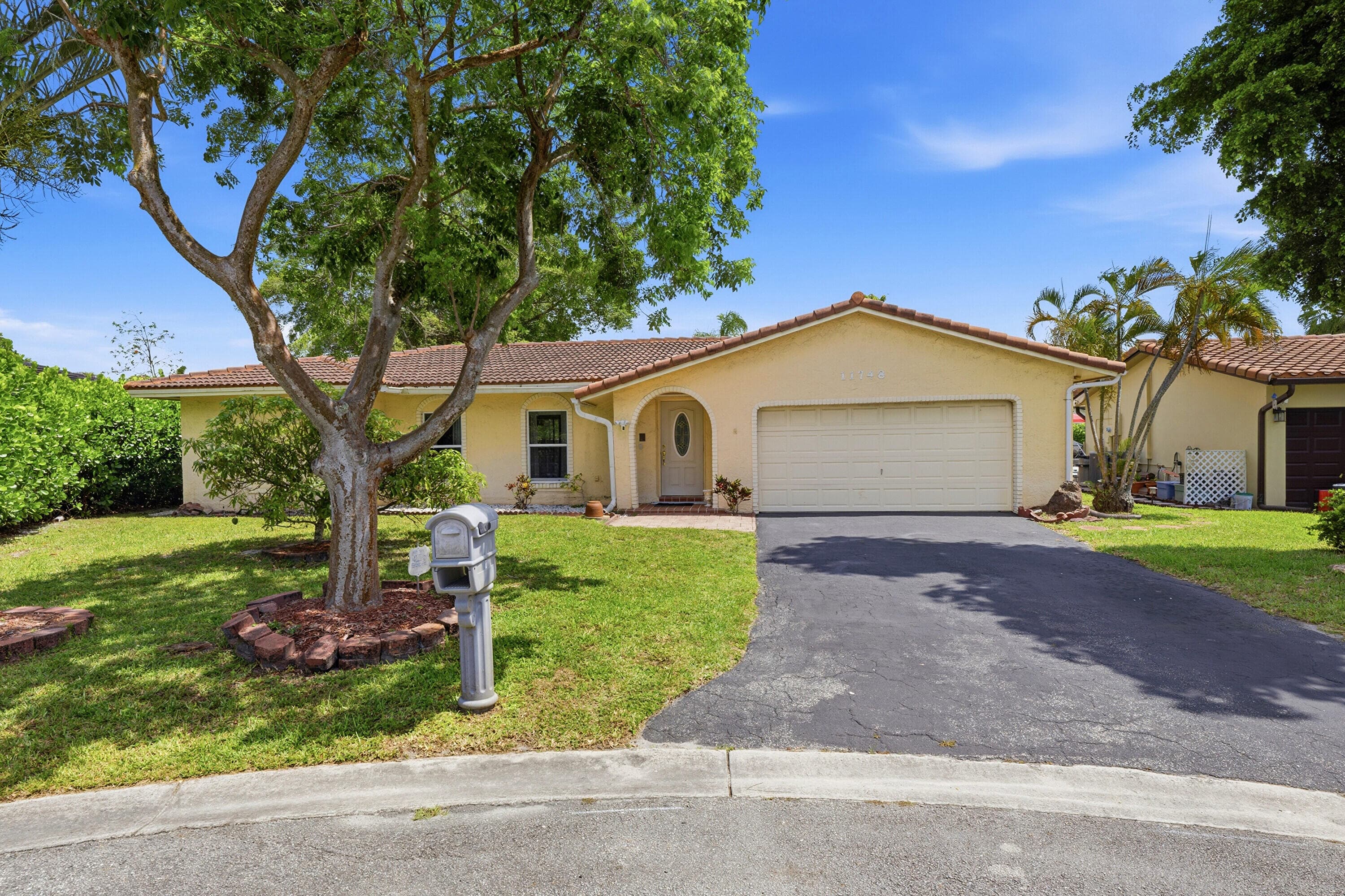 11748 NW 28th Street, Coral Springs, FL 33065 — photo 5 of 51