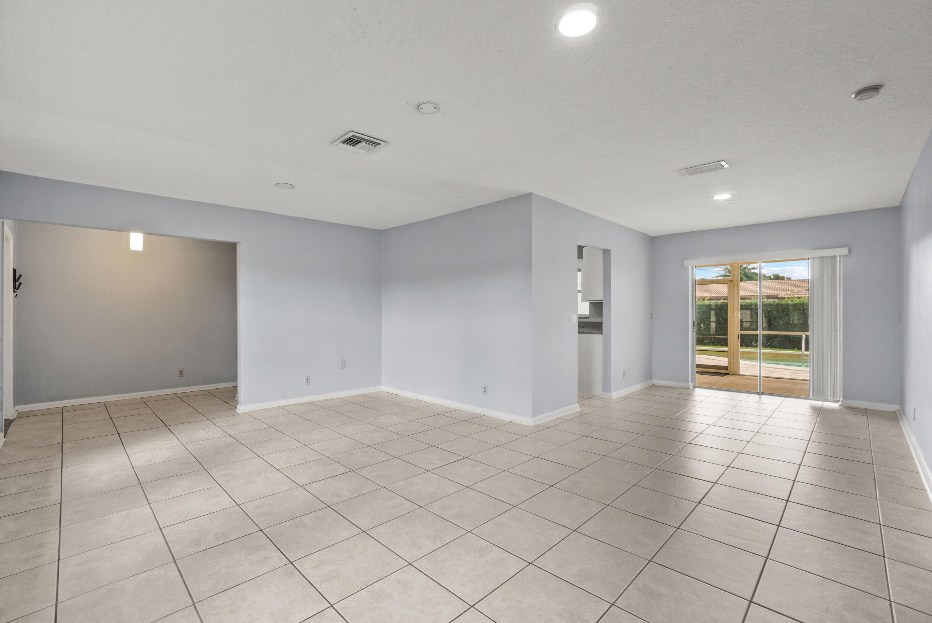 4128 Chestnut Avenue, Palm Beach Gardens, FL 33410 — photo 5 of 38