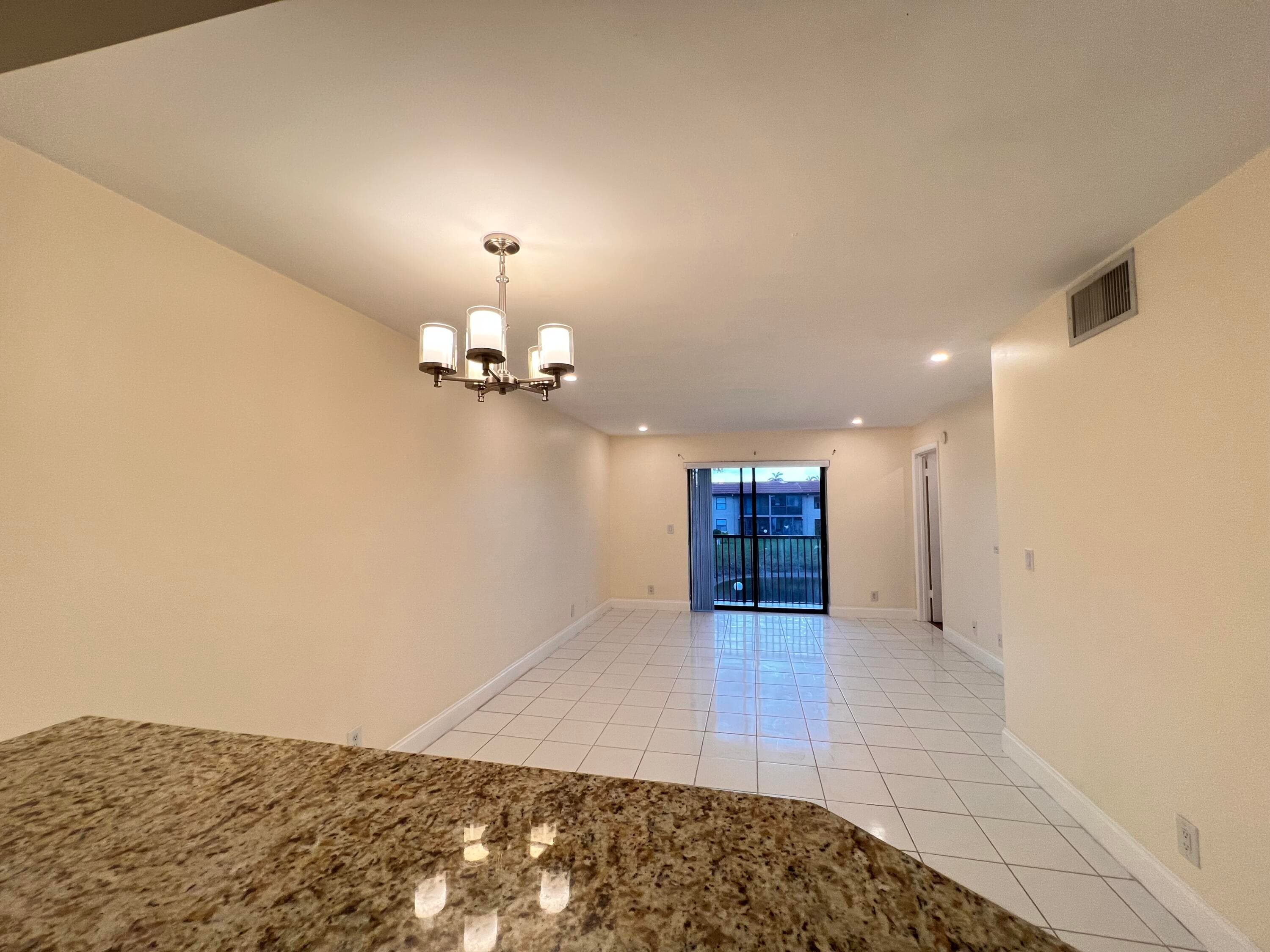 21911 Lake Forest Circle 206, Boca Raton, FL 33433 — photo 6 of 28