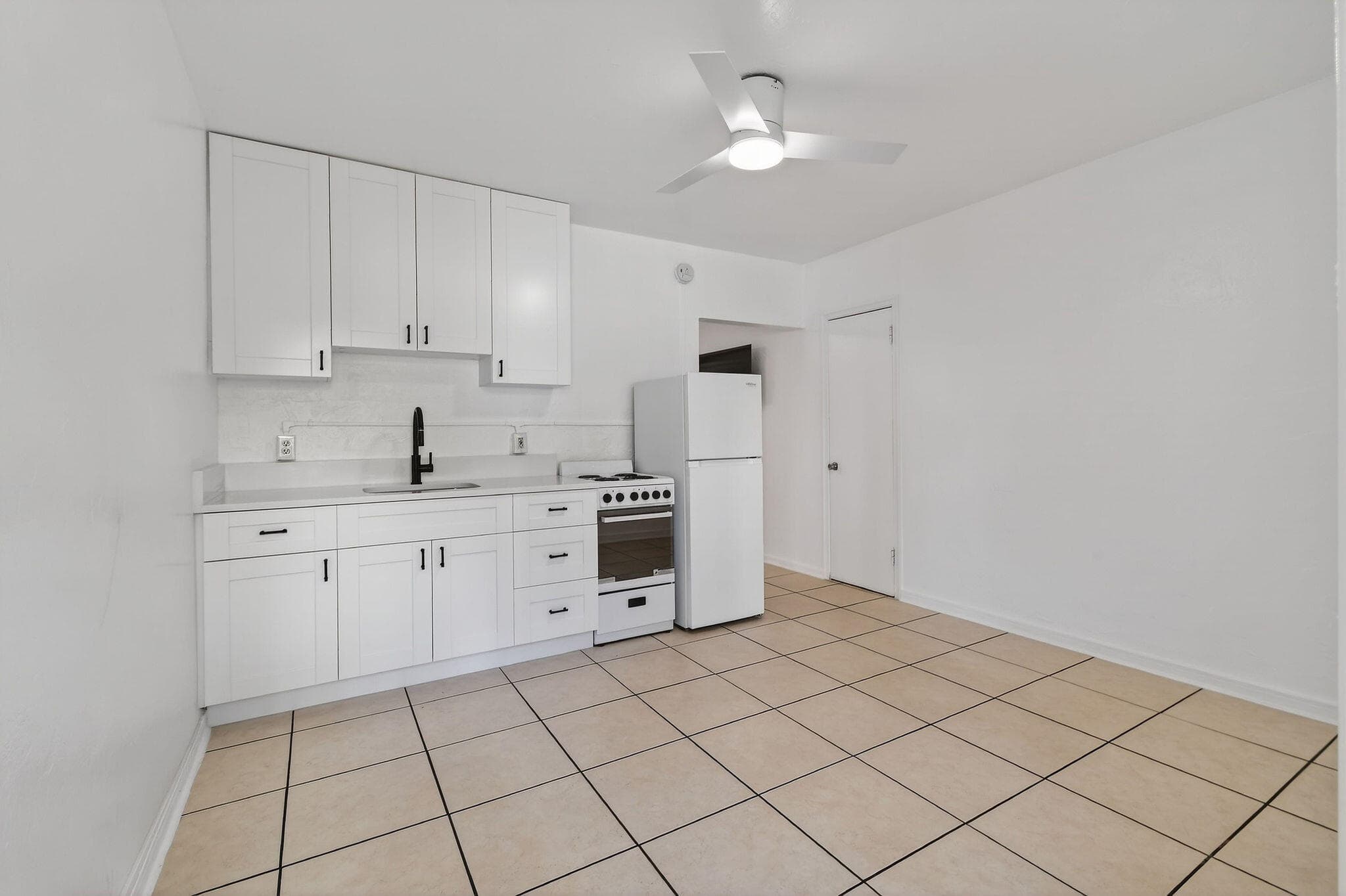 101 Blossom Lane L, Palm Beach Shores, FL 33404 — photo 2 of 9