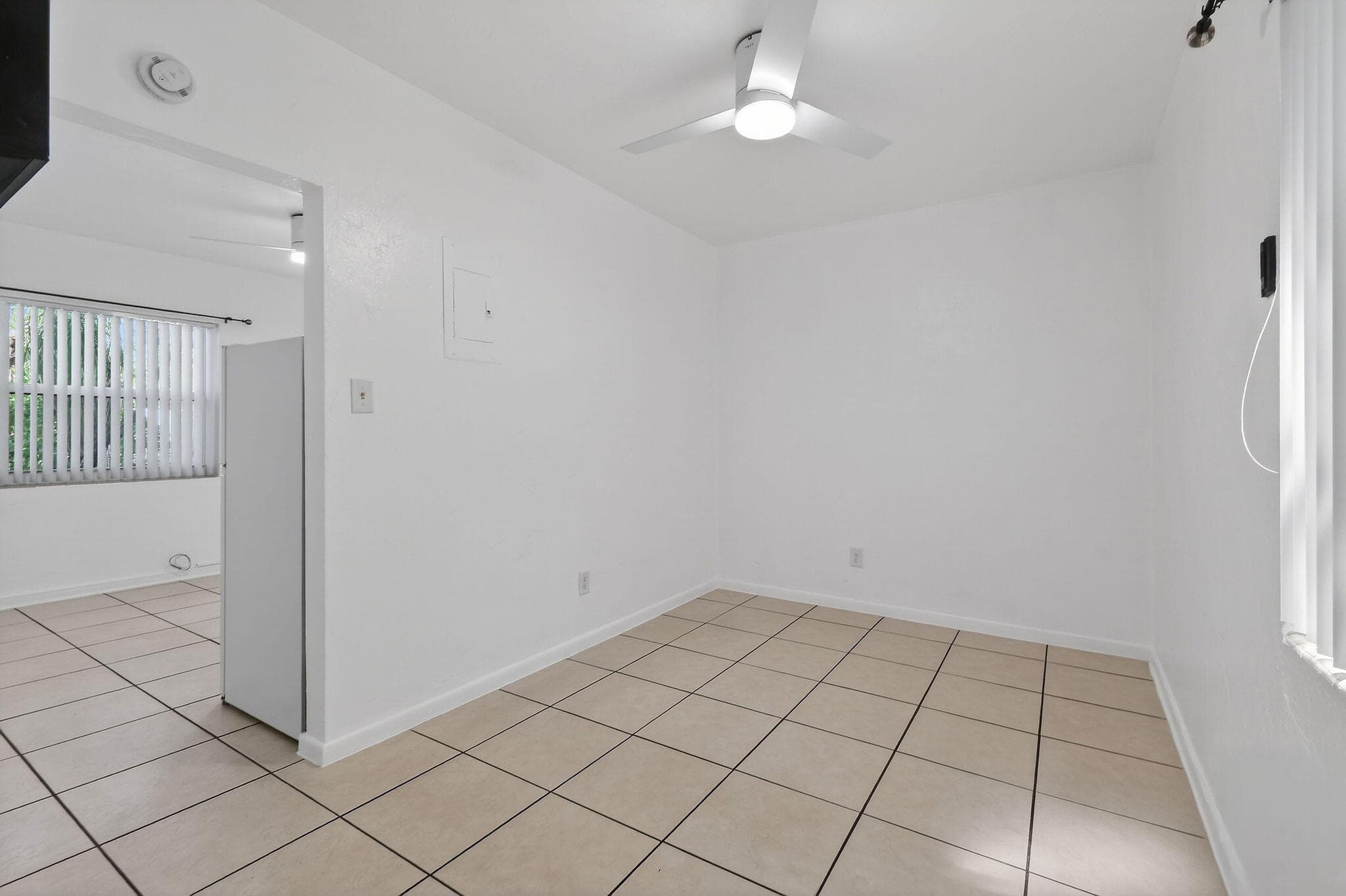 101 Blossom Lane L, Palm Beach Shores, FL 33404 — photo 5 of 9