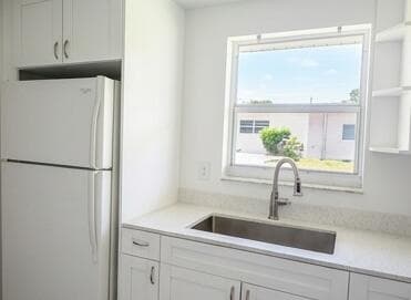 500 Bonnie Boulevard 165, Palm Springs, FL 33461 — photo 2 of 8