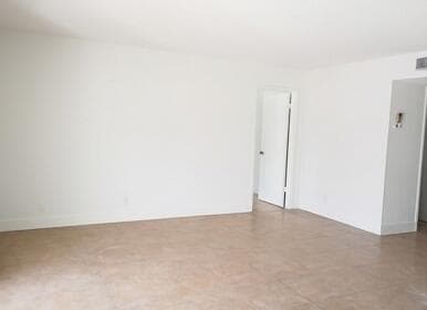 500 Bonnie Boulevard 165, Palm Springs, FL 33461 — photo 4 of 8