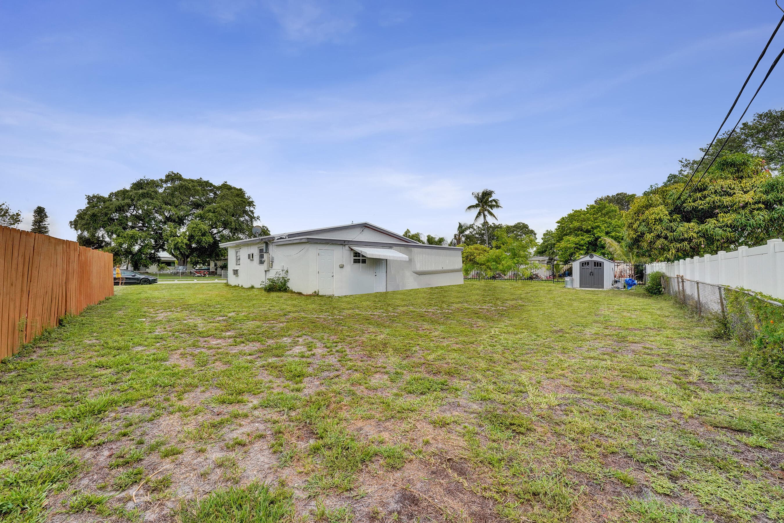 4111 SW 32nd Drive, West Park, FL 33023 — photo 35 of 40