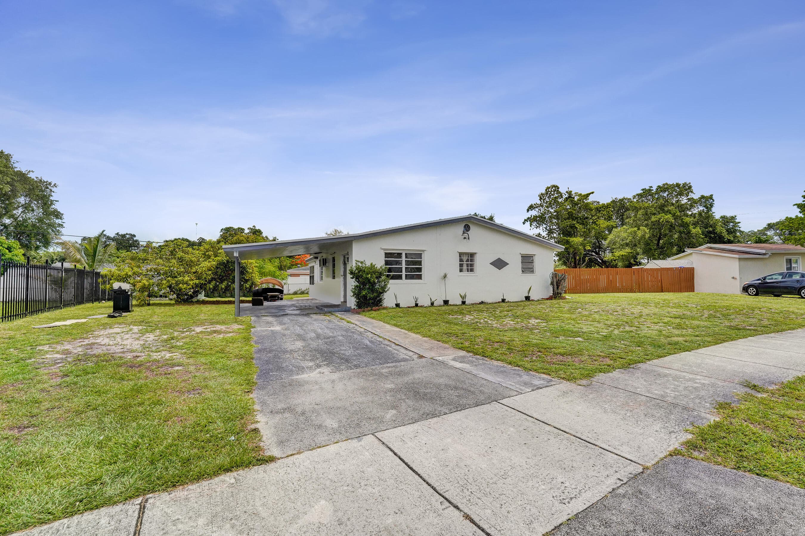 4111 SW 32nd Drive, West Park, FL 33023 — photo