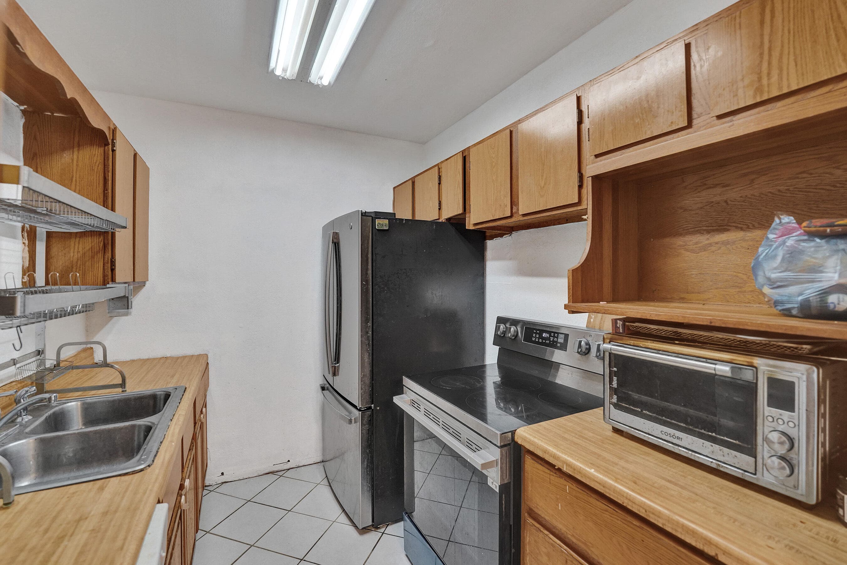 4111 SW 32nd Drive, West Park, FL 33023 — photo 12 of 40