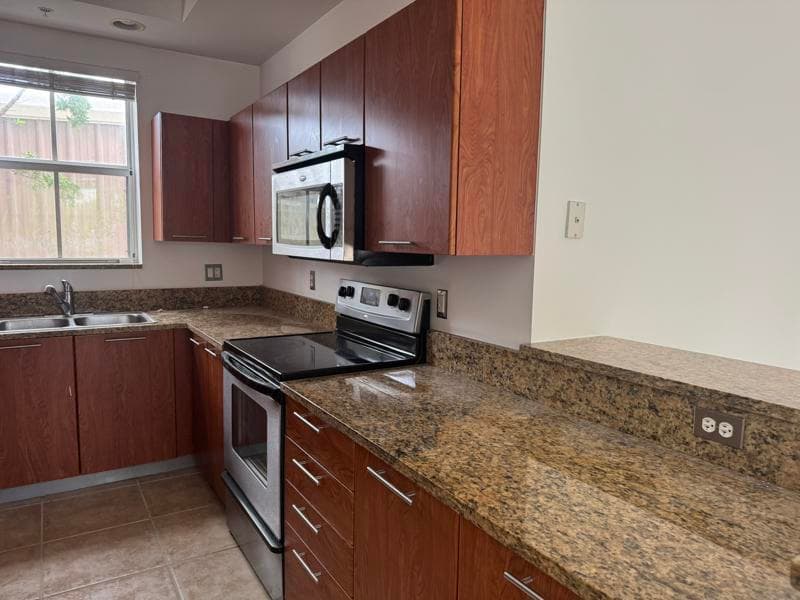 2351 Vintage Drive 2351, Lighthouse Point, FL 33064 — photo 3 of 23