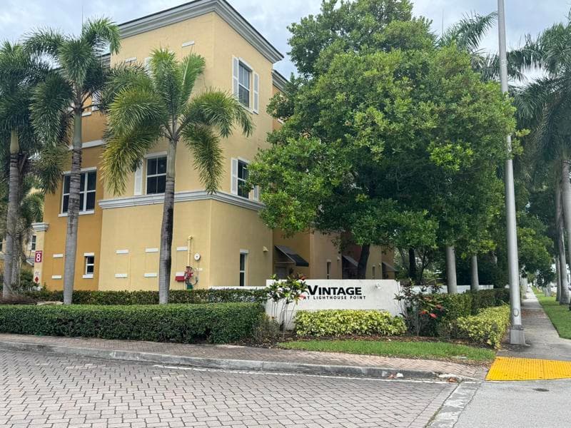 2351 Vintage Drive 2351, Lighthouse Point, FL 33064 — photo 18 of 23